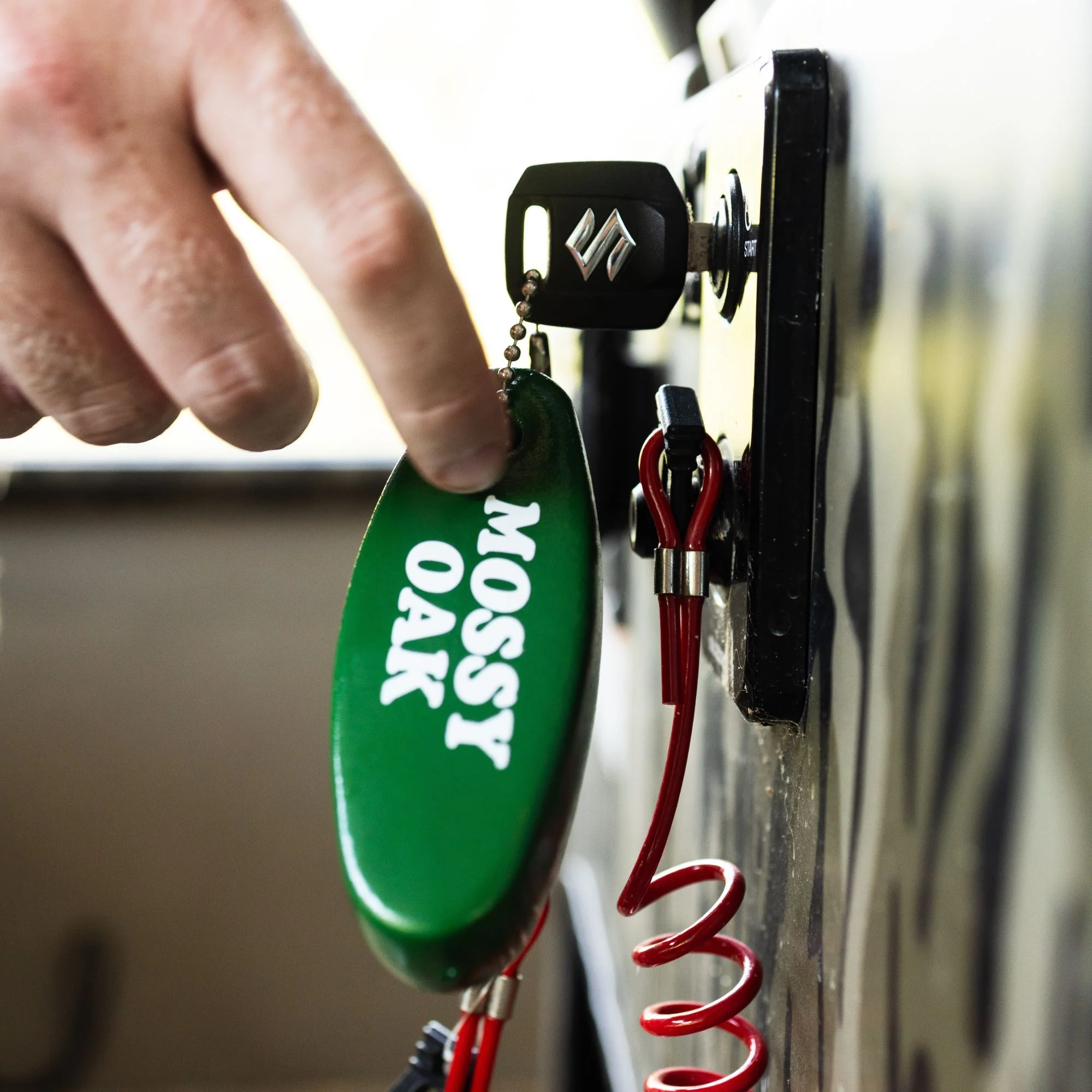 Vintage Floating Keychain - Image 3